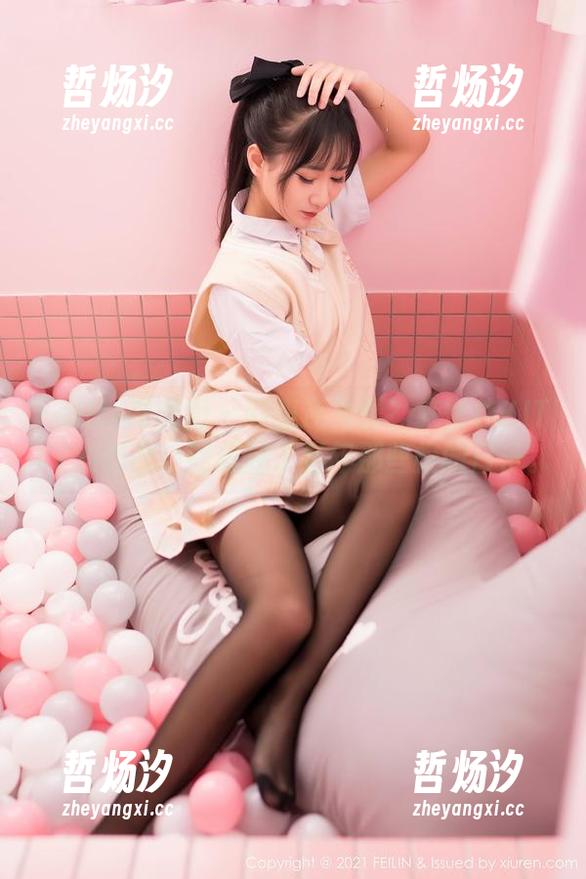 Feilin嗲囡囡 - 制服还免费？施忆佳KITTY的作品让我想起了当年那些校园日子。