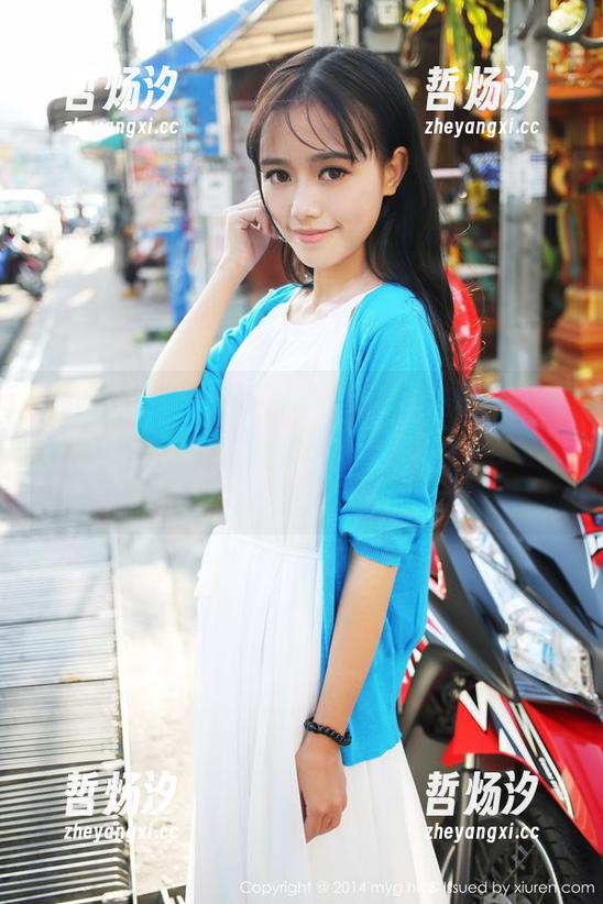 MyGirl美媛馆 - 徐微微mia的办公室图集：在线变身，劳逸结合的样子也是可以的！