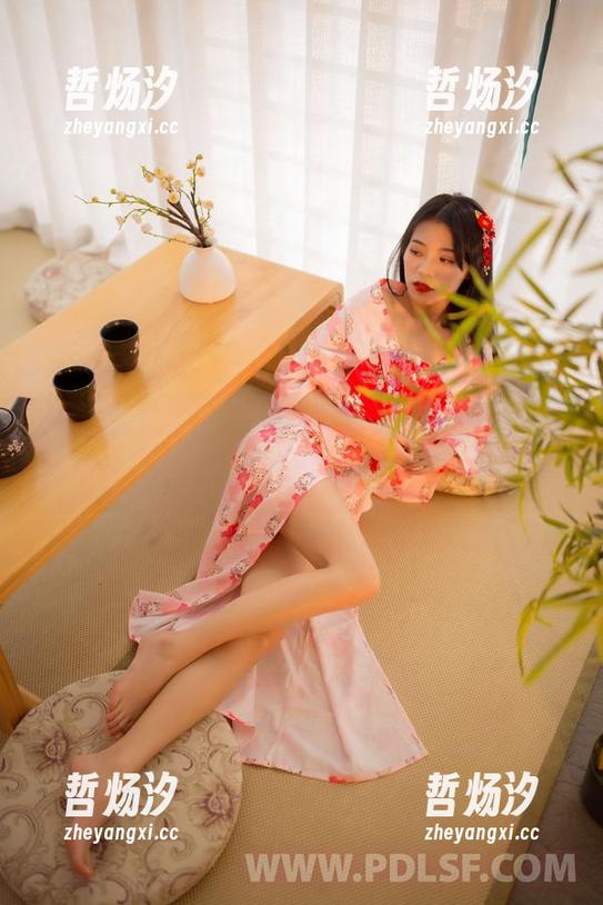 PDL潘多拉-Ellie艾栗栗 PDL潘多拉 - 来吧来吧,Ellie艾栗栗黑丝图片更新了,今天能不能再来一份呢?