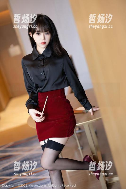 XIAOYU语画界-徐莉芝 XIAOYU语画界 - 一不小心被徐莉芝黑丝美图陷住,怎么办……