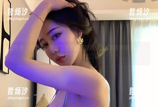 微密圈 - 不爱笑的赛琳蓝色蕾丝包臀裙：图库大赏中的无声尖叫，我只好悄悄流口水！