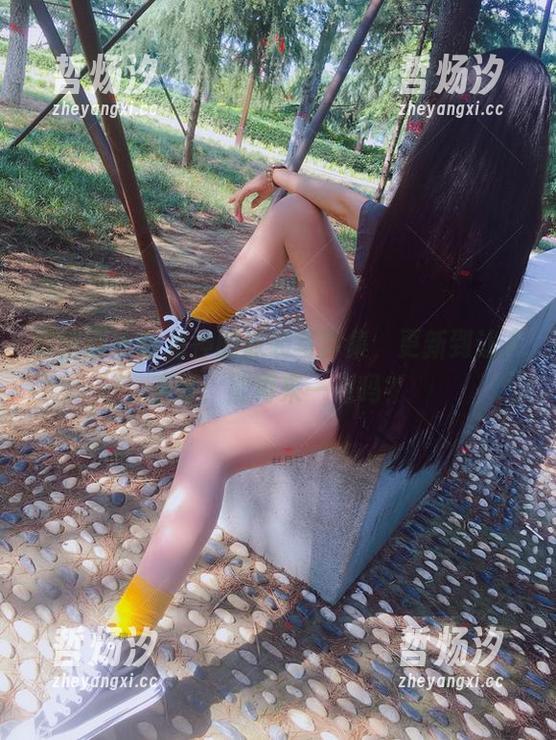 丝月神 微密圈 - 丝月神的泳装写真集,更新到让人直呼:能再来一点吗?