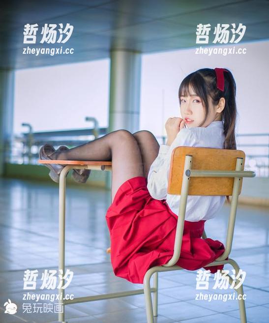 最新写真集上线，兔玩映画的碧蓝-爱宕婚纱，裙摆还在风中摇曳呢！
