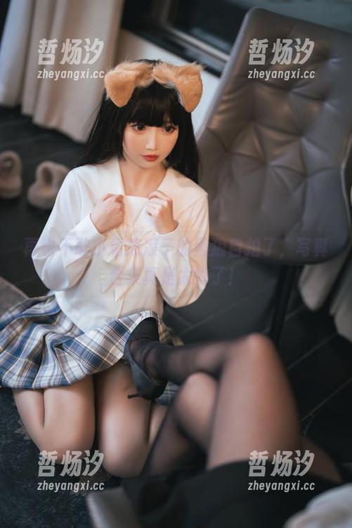 再也不敢小看凉凉子的黑狼自拍了，写真合集真是太妙了！