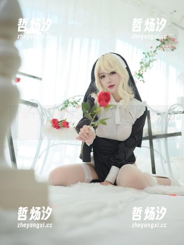 大梨子不是御姐 大梨子不是御姐全套图集:女仆换装大赛,还是你最熟悉的那个她?