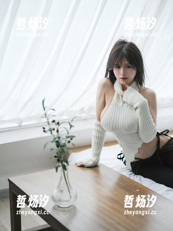 小仓千代w 原图里的小仓千代w,裸足状态怎么这么撩,哪个cos能比?