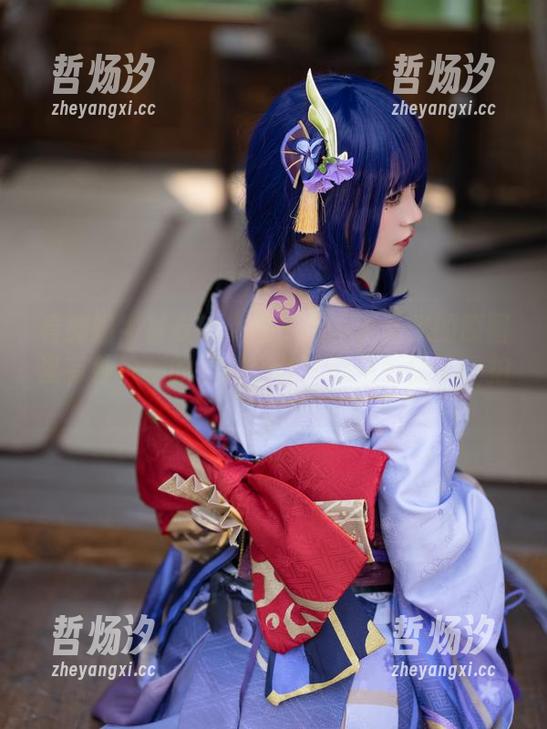 小仓千代w 看那奶牛衬衣!小仓千代w无圣光的原图里有种神秘的悠闲,仿佛时间都慢了一拍。
