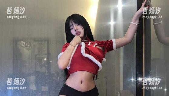 小优优子 微密圈 - 小优优子的红色内衣是什么时尚法宝,随便一张图片就把我迷住,不知道她自己知道吗?