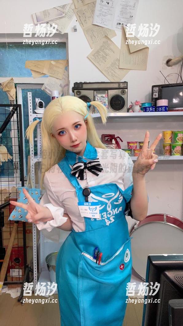 小和甜酒 谁能拒绝小和甜酒的全套写真?尤其是那件白衬衫,简直是光阴的流转。