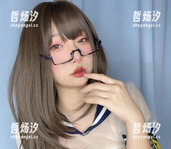 小泉学姐吖的透视：她的透明女仆美图，是画风突变的入门券，还不要钱呢！