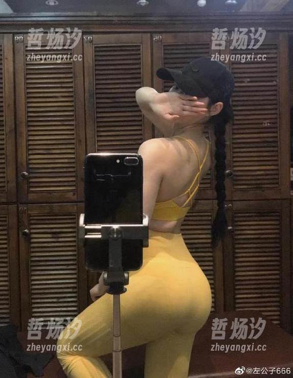 微密圈 - 原图里的礼服，左公子666不愧是最懂搭配的那一位，废话都是多余的。