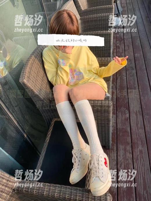 微密圈 - 看无敌哒小姨妈如何用水手服写真图册刷新你的审美观！