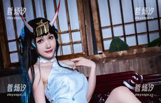网盘被木之本果的户外美照填满，下载前请系好安全带！