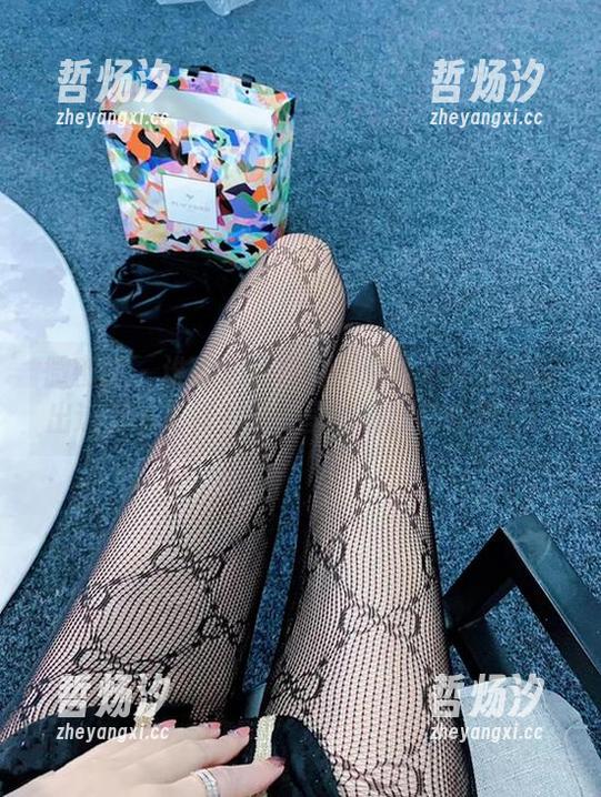 微密圈 - 谁能想到白衬衫和林子琳喵能玩出这么多花样？图库里的资源都快累了！