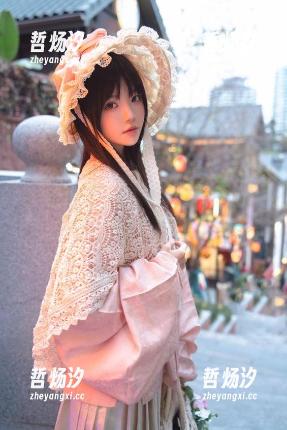 桜桃喵 看桜桃喵的作品,整个月亮都想跟我打个招呼,这种待遇真不错!