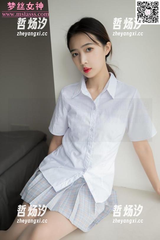 梦丝女神-苏柔 梦丝女神 - 苏柔的圣诞造型,原图里的色彩像过于拼命的巧克力,图集则像是散落的皱纸。