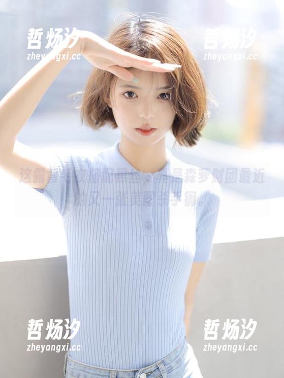 这露背毛衣搭配黑丝，真是森萝财团最近的又一张美图杀手锏。
