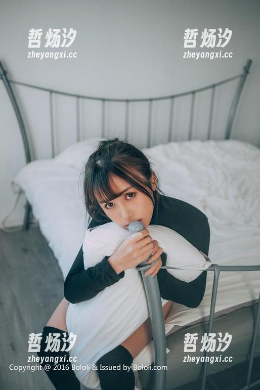 波萝社-王语纯 波萝社 - 王语纯白衬衫:看她如何把简单的衣服穿出高级感!