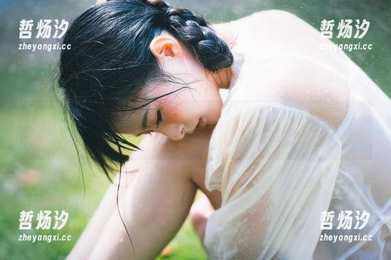 每次翻到清水由乃的美图，都是心灵温柔的小碰撞，我很怀疑我是不是应该运动一下了。