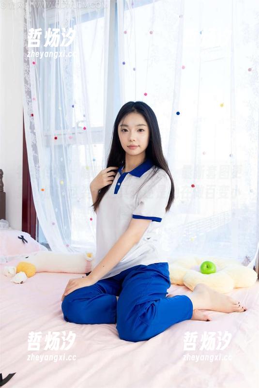 物恋传媒-嘟嘟 物恋传媒 - 嘟嘟的瑜伽日常:最新套图更新,你说这姿势是冥想还是她在做百变小樱?