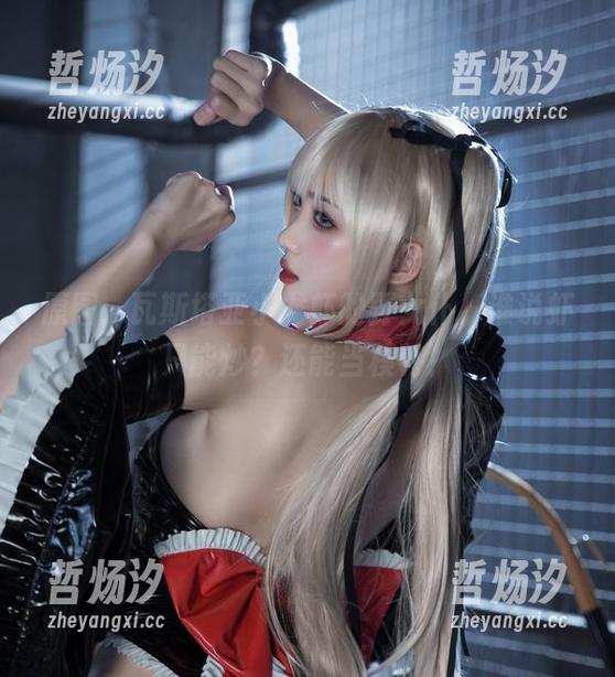 瓦斯塔亚小龙虾 原图:瓦斯塔亚小龙虾的野女仆,谁说虾只能炒?还能当模特!