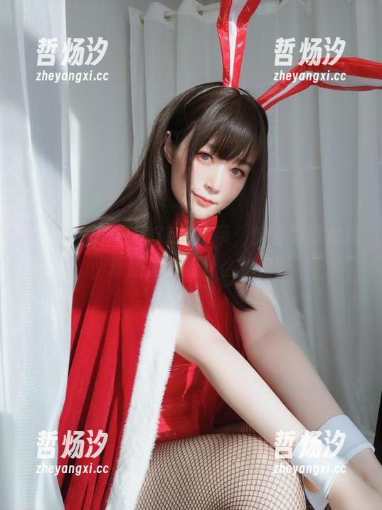 图片集里的白银81与吊带，恍若邻家女孩，原图里藏着什么秘密？