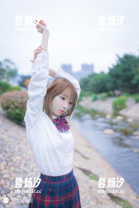 祖木子 也许该给牛仔裤颁个大奖,随便一穿,祖木子就让这作品活了起来!