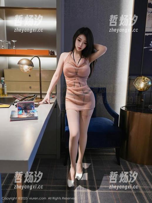 秀人网-刘钰儿 秀人网 - 你见过刘钰儿在海边的原图吗?我尝试摆Pose的那一瞬,简单粗暴的照片上线咯!
