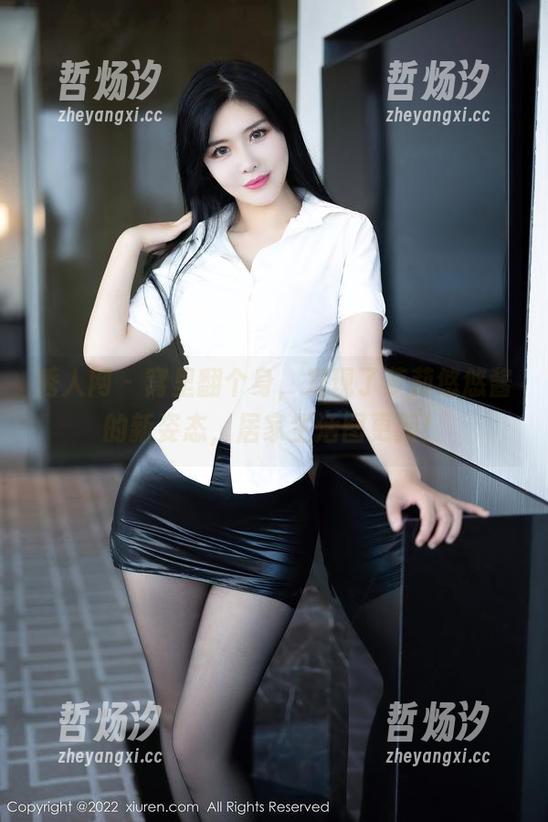 秀人网 - 窝里翻个身，发现了萝莉悠悠酱的新姿态，居家生活图更新！