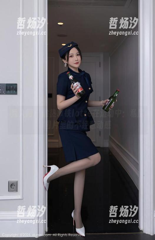 秀人网 - 趁热拿铁latte在运动中：私房图片里的不经意动感