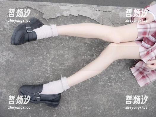 紧急企划-小枫 紧急企划 - 透明小枫:不怕被看见,只要图库里像个幽灵就好!