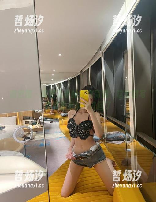 葛征 微密圈 - 葛征入手的红底高跟:这定制写真可是出圈好几回了