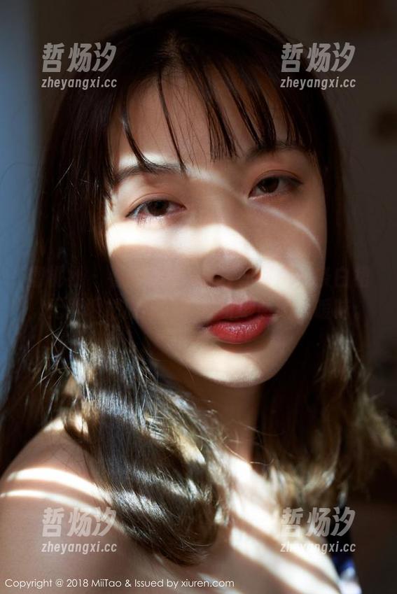 蜜桃社-陌子Mandy 蜜桃社 - 看陌子Mandy如何用一条白裙,无声地把原图的故事讲得明朗又暧昧。