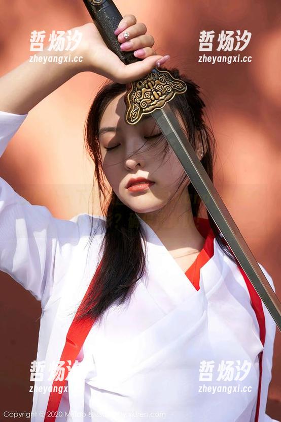 蜜桃社 - 下载原图，静香Mandy带你户外录影？确保没掉队！