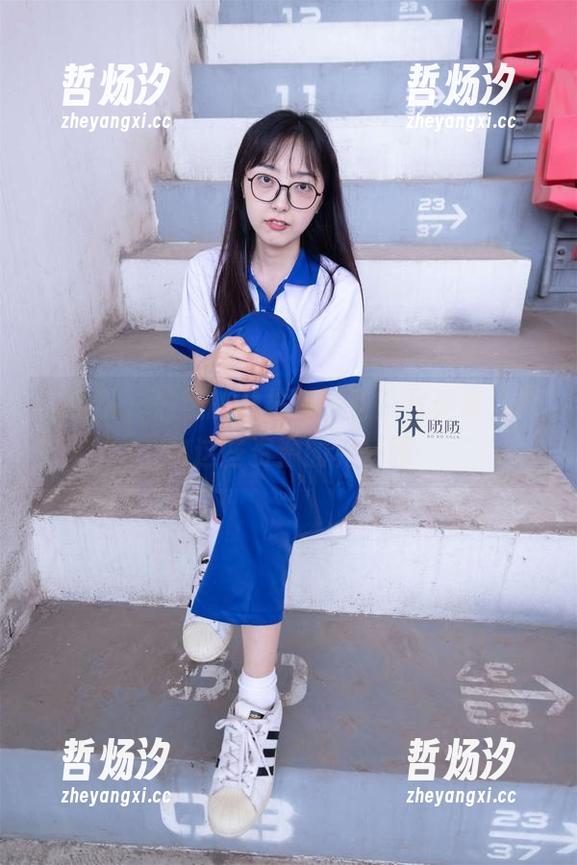 袜啵啵 - 熊熊的棉袜（踩脏）写真集，揭秘这些资源的另一面